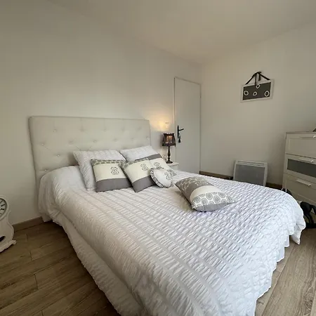 House In Near Le Mans Circuit Holiday home Ruaudin